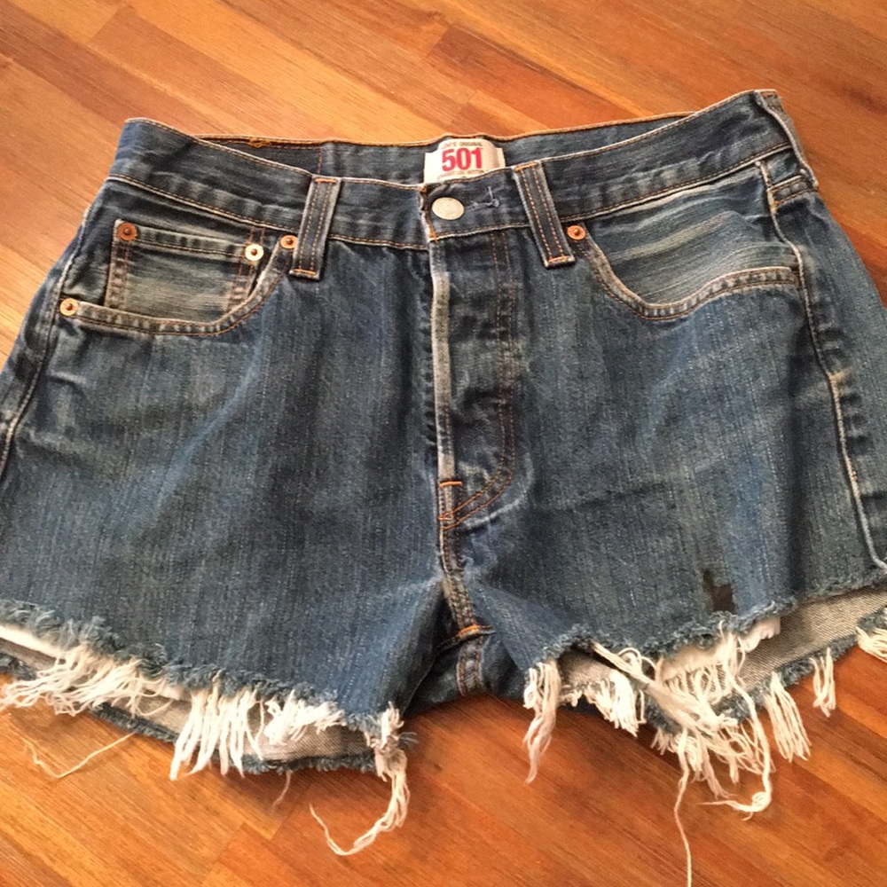Levi’s 501 cut off shorts